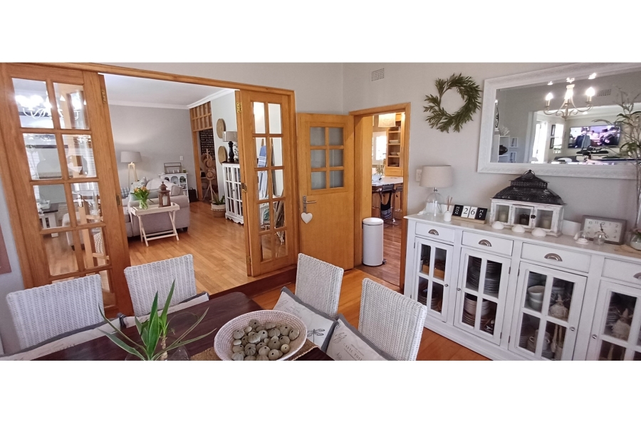 5 Bedroom Property for Sale in Jim Fouchepark Free State